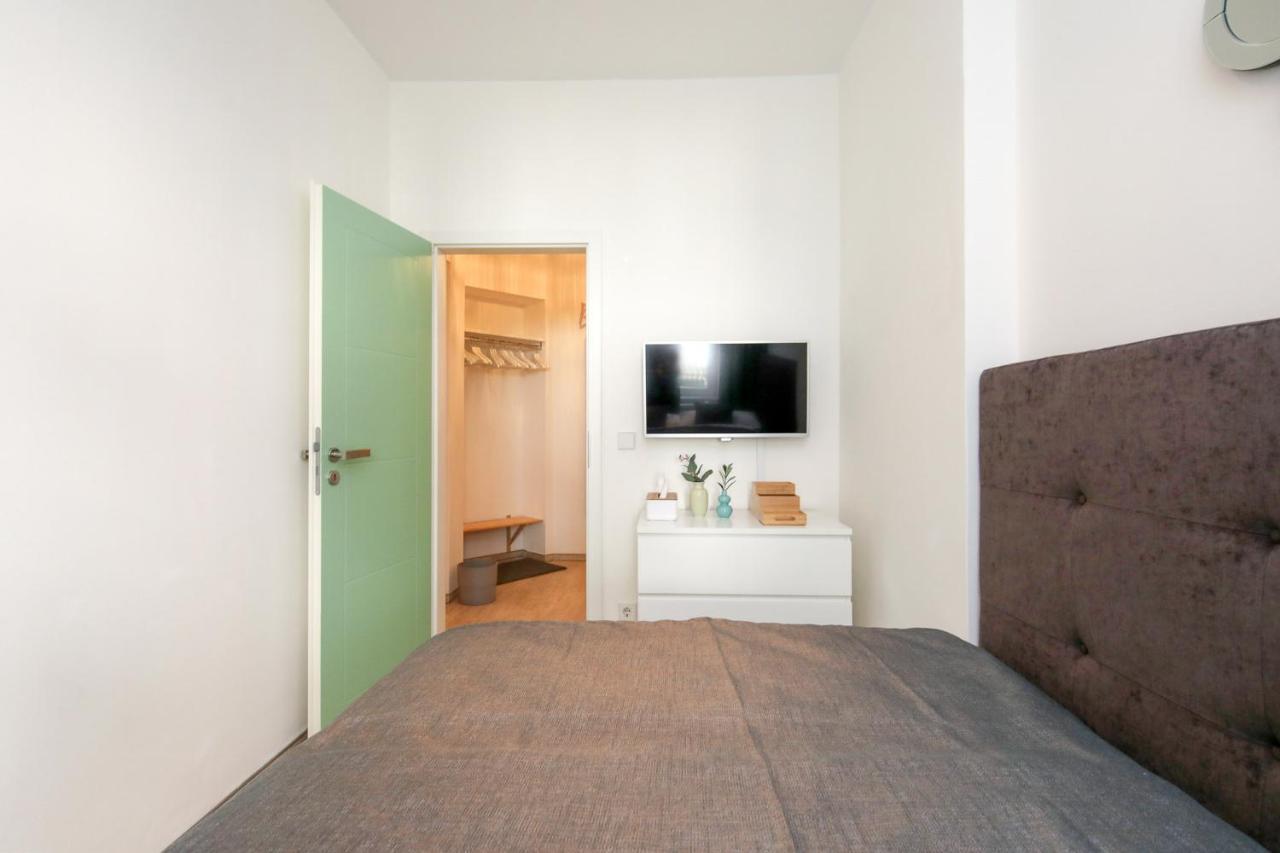 4 Personen Altbau Nahe Kurfuerstendamm - Macbeth 베를린 외부 사진